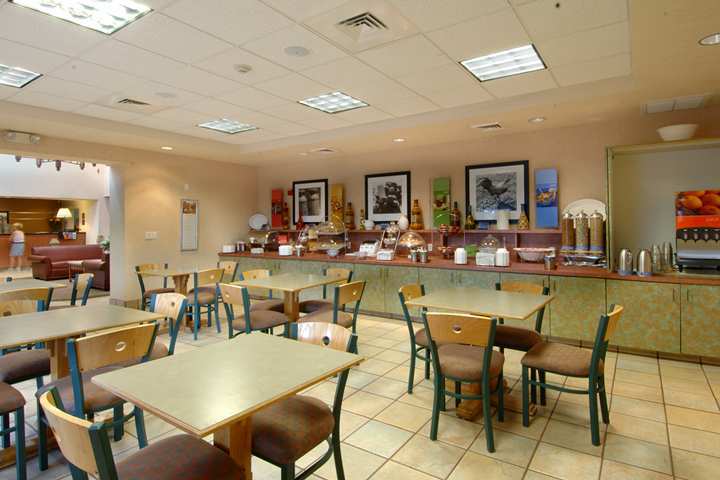 Hampton Inn Glendale-Peoria Restoran gambar